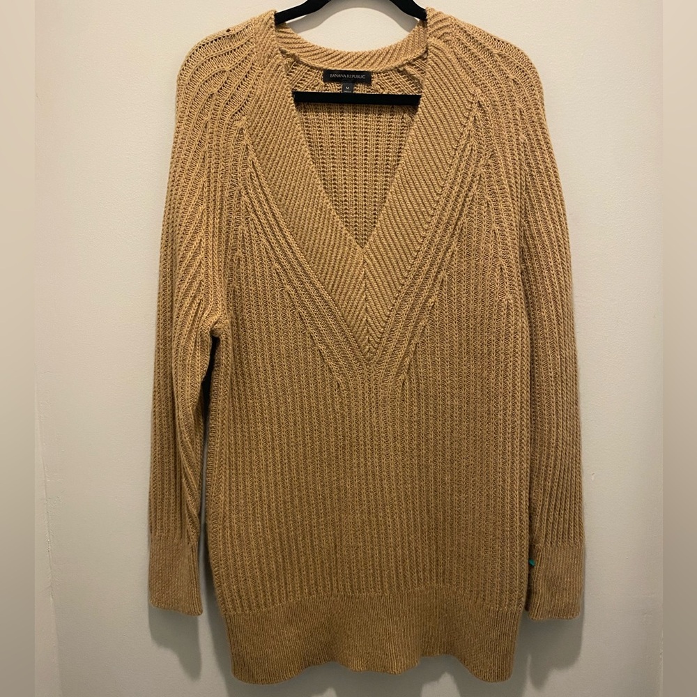 Banana Republic Tan V-Neck Knit Sweater Dress Size M